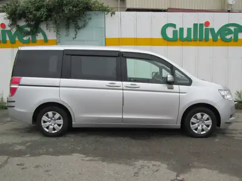 カタログ画像：ステップワゴン （STEPWAGON） Ｇ Ｌパッケージ 2009年10月 DBA-RK2 2000cc スーパープラチナ・メタリック 燃費12.6km / l 外装