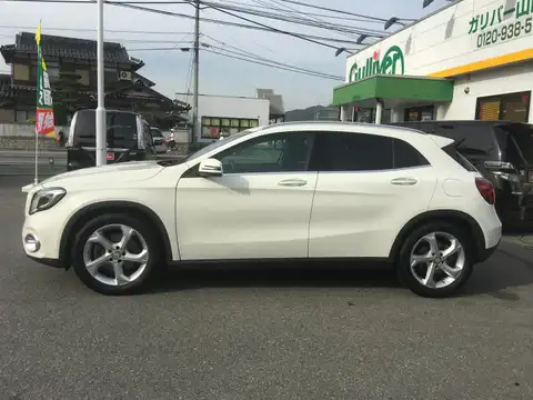 カタログ画像：ＧＬＡクラス （GLA-CLASS） ＧＬＡ２２０ ４マチック オフロードエディション 2018年10月 DBA-156947 2000cc ポーラーホワイト 燃費13.1km / l 外装