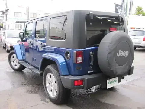 カタログ画像：ジープ・ラングラーアンリミテッド （JEEP WRANGLER UNLIMITED） サハラ４ＡＴ 2008年11月 ABA-JK38L 3800cc ディープウォーターブルー パールコート 燃費7.1km / l バック