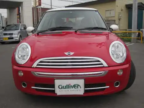 カタログ画像：ＭＩＮＩ （MINI） ワン 2004年9月 GH-RA16 1600cc チリ・レッド 燃費14.0km / l フロント