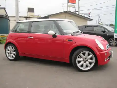 カタログ画像：ＭＩＮＩ （MINI） ワン 2004年9月 GH-RA16 1600cc チリ・レッド 燃費14.0km / l 外装
