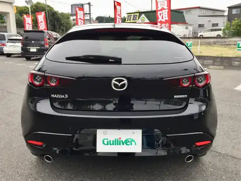 カタログ画像：ＭＡＺＤＡ３ファストバック （MAZDA3 FASTBACK） ＸＤバーガンディ セレクション 2019年5月 3DA-BP8P 1800cc ジェットブラックマイカ 燃費19.8km / l バック