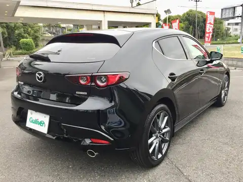 カタログ画像：ＭＡＺＤＡ３ファストバック （MAZDA3 FASTBACK） ＸＤバーガンディ セレクション 2019年5月 3DA-BP8P 1800cc ジェットブラックマイカ 燃費19.8km / l バック