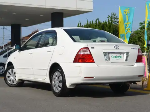 カタログ画像：カローラ （COROLLA） Ｇ 2004年12月 DBA-NZE121 1500cc ホワイトパールクリスタルシャイン 燃費17.2km / l バック