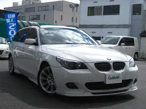 カタログ画像：５シリーズ （5 SERIES） ５３０ｉツーリング Ｍスポーツパッケージ 2006年9月 ABA-NL30 3000cc 燃費8.6km / l メイン（その他）