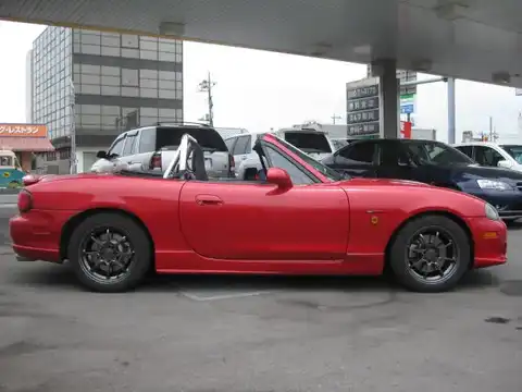 カタログ画像：ロードスター （ROADSTER） ターボ 2004年4月 GH-NB8C 1800cc ベロシティレッドマイカ 燃費12.2km / l 外装