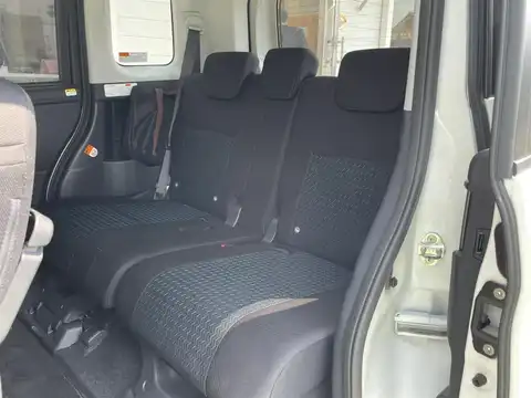 カタログ画像：ルーミー （ROOMY） カスタムＧ－Ｔ 2024年12月 4BA-M900A 1000cc パールホワイトⅢorブラックマイカメタリック×パールホワイトⅢ 燃費16.8km / l 内装