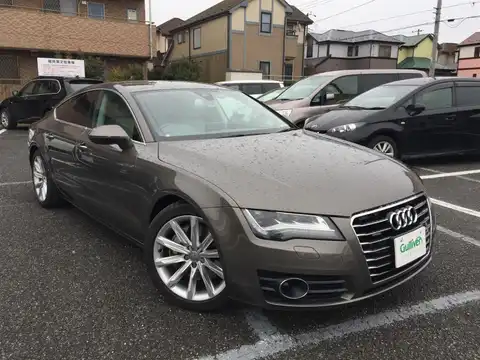 カタログ画像：Ａ７スポーツバック （A7 SPORTBACK） ３．０ＴＦＳＩクワトロ 2013年7月 DBA-4GCGWC 3000cc ウーロングレーメタリックorダコタグレーメタリック 燃費11.0km / l メイン（その他）