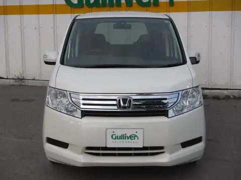 カタログ画像：ステップワゴン （STEPWAGON） Ｇ Ｌパッケージ 2009年10月 DBA-RK2 2000cc プレミアムホワイト・パール 燃費12.6km / l フロント