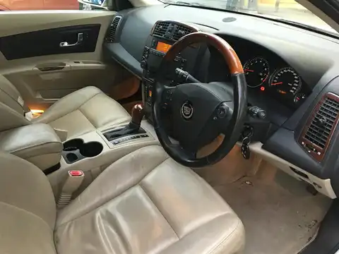 カタログ画像：キャデラックＣＴＳ （CADILLAC CTS） ２．８Ｌ 2005年12月 GH-AD32G 2800cc ホワイトダイヤモンド 燃費7.9km / l 内装