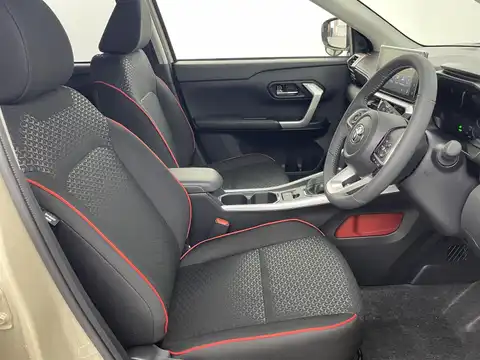 カタログ画像：ライズ （RAIZE） Ｚ 2024年11月 5AA-A202A 1200cc ナチュラルベージュマイカメタリック 燃費28.0km / l 内装