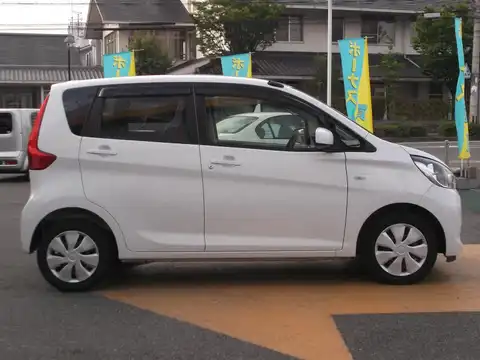 カタログ画像：ｅＫワゴン （EK WAGON） Ｍ 2014年6月 DBA-B11W 660cc ホワイトソリッド 燃費26.2km / l 外装