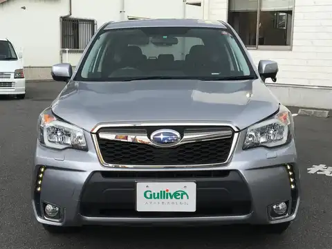 カタログ画像：フォレスター （FORESTER） ２．０ＸＴ 2014年4月 DBA-SJG 2000cc アイスシルバー・メタリック 燃費13.2km / l フロント