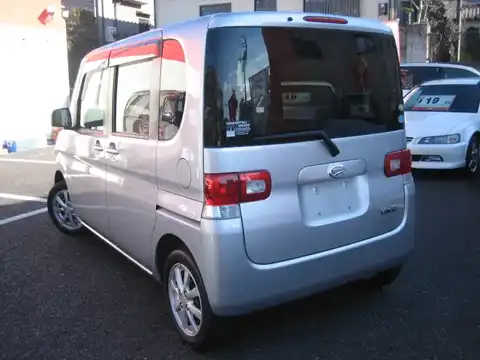 カタログ画像：タント （TANTO） Ｘリミテッドスペシャル 2007年12月 DBA-L375S 660cc ブライトシルバーメタリック 燃費20.5km / l バック