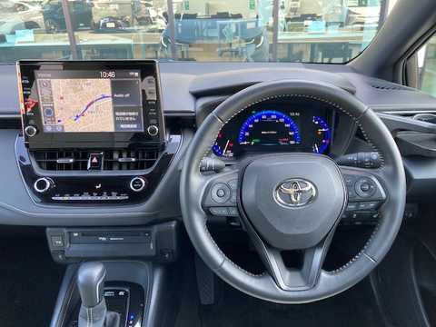 カタログ画像：カローラツーリング （COROLLA TOURING） Ｓ 2021年7月 3BA-ZRE212W 1800cc プラチナホワイトパールマイカorブラックマイカ×プラチナホワイトパールマイカ 燃費14.6km / l 内装