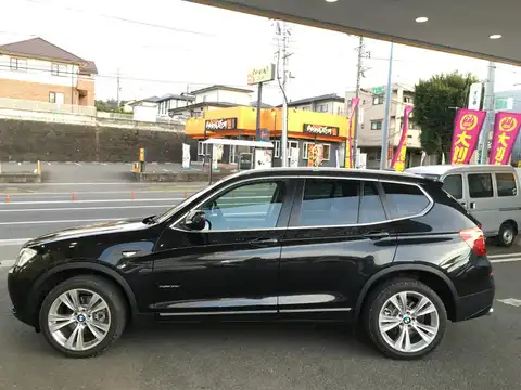 カタログ画像：Ｘ３ （X3） ｘＤｒｉｖｅ ３５ｉ 2013年9月 DBA-WX35 3000cc ブラック・サファイア（メタリック・カラー） 燃費11.0km / l 外装