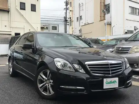 カタログ画像：Ｅクラス （E-CLASS） Ｅ３５０ アバンギャルド 2010年8月 DBA-212056C 3500cc ブラック（Ｓ）orオブシディアンブラック（Ｍ） 燃費9.5km / l メイン（その他）