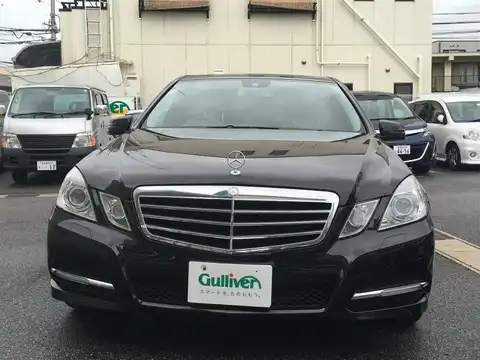 カタログ画像：Ｅクラス （E-CLASS） Ｅ３５０ アバンギャルド 2010年8月 DBA-212056C 3500cc ブラック（Ｓ）orオブシディアンブラック（Ｍ） 燃費9.5km / l フロント