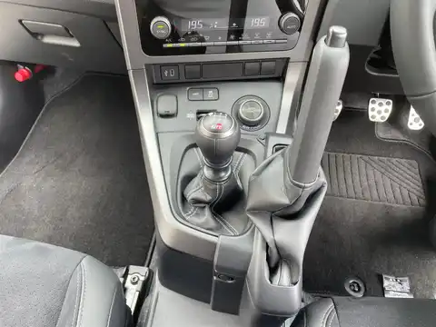 カタログ画像：ＧＲヤリス （GR YARIS） ＲＺ ハイパフォーマンス 2025年5月 4BA-GXPA16 1600cc プラチナホワイトパールマイカ 燃費12.4km / l 内装