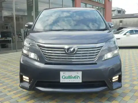 カタログ画像：ヴェルファイア （VELLFIRE） ３．５Ｚ プラチナムセレクション 2009年6月 DBA-GGH20W 3500cc グレーメタリック 燃費9.5km / l フロント