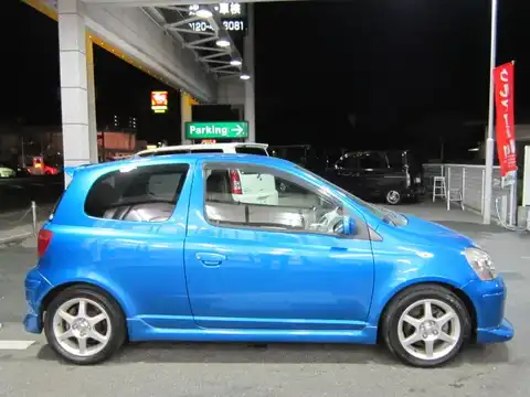 カタログ画像：ヴィッツ （VITZ） ＲＳ 2004年2月 CBA-NCP10 1300cc ブルーメタリック 燃費18.0km / l 外装