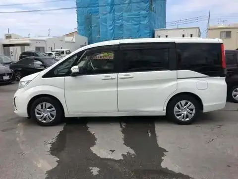 カタログ画像：ステップワゴン （STEPWAGON） Ｇ 2015年4月 DBA-RP1 1500cc ホワイトオーキッド・パール 燃費17.0km / l 外装