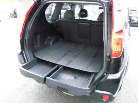 カタログ画像：エクストレイル （X-TRAIL） ２０Ｘ 2008年11月 DBA-T31 2000cc ダイヤモンドブラック（Ｐ） 燃費14.0km / l 内装