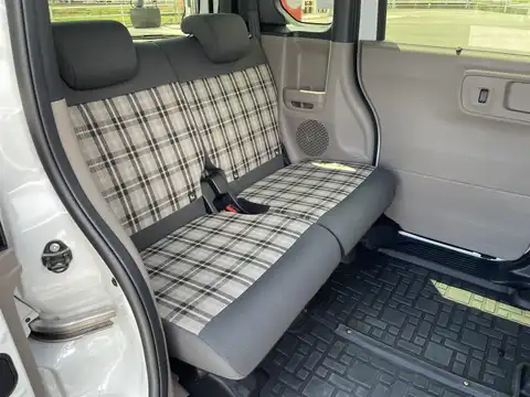 カタログ画像：Ｎ－ＢＯＸジョイ （N-BOX JOY） ベースグレード（モノトーン） 2024年9月 6BA-JF5 660cc 燃費21.3km / l バック