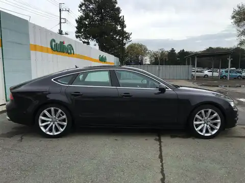 カタログ画像：Ａ７スポーツバック （A7 SPORTBACK） ３．０ＴＦＳＩクワトロ 2013年7月 DBA-4GCGWC 3000cc ファントムブラックパールエフェクト 燃費11.0km / l 外装