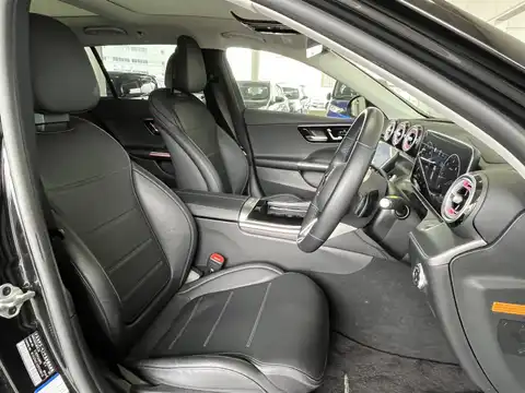 カタログ画像：Ｃクラスオールテレイン （C-CLASS ALL TERRAIN） Ｃ２２０ｄ ４マチック オールテレイン 2024年4月 3CA-206214C 2000cc オブシディアンブラック（Ｍ） 燃費17.9km / l フロント