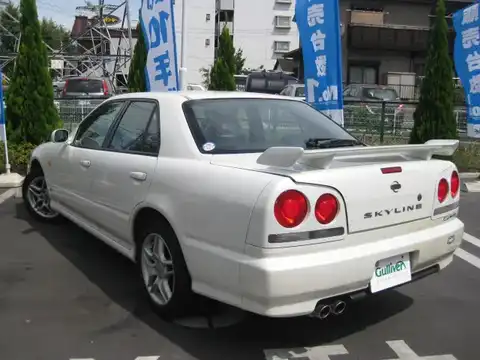 カタログ画像：スカイライン （SKYLINE） ２５ＧＴ－Ｘ ＦＯＵＲ 1998年5月 GF-ENR34 2500cc ホワイト 燃費9.2km / l バック