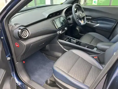 カタログ画像：キックス （KICKS） オーテック 2022年7月 6AA-SNP15 1200cc ダークブルー（PM）/ピュアブラック（PM）2トーン 燃費19.2km / l 内装