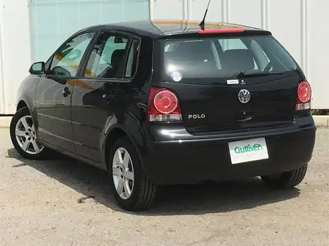 カタログ画像：ポロ （POLO） １．６ スポーツライン 2006年9月 GH-9NBTS 1600cc ブラックマジックパールエフェクト 燃費14.6km / l バック