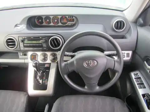 カタログ画像：カローラルミオン （COROLLA RUMION） １．８Ｓ 2009年12月 DBA-ZRE154N 1800cc ホワイトパールクリスタルシャイン 燃費15.0km / l 内装