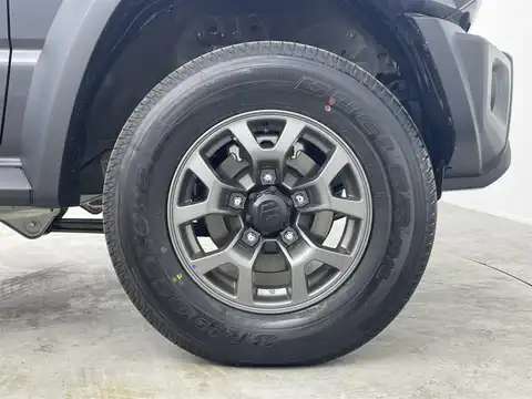 カタログ画像：ジムニー （JIMNY） ＸＧ 2025年11月 3BA-JB64W 660cc 燃費14.3km / l タイヤ