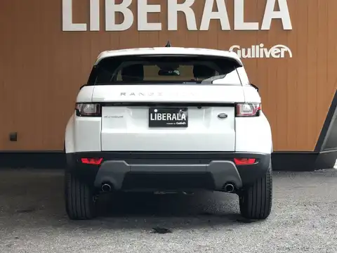 カタログ画像：レンジローバーイヴォーク （RANGE ROVER EVOQUE） フリースタイル プラス 2018年7月 DBA-LV2XB 2000cc フジ・ホワイト 燃費10.6km / l バック