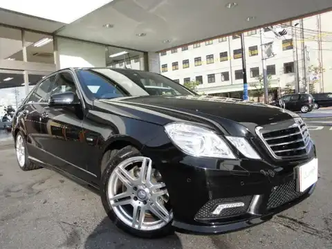 カタログ画像：Ｅクラス （E-CLASS） Ｅ２５０ ＣＧＩブルーエフィシェンシー アバンギャルド １２５！エディション 2011年1月 DBA-212047C 1800cc オブシディアンブラック（Ｍ） 燃費10.8km / l メイン（その他）