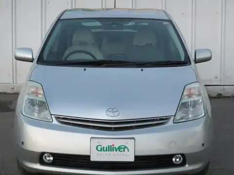 カタログ画像：プリウス （PRIUS） Ｓツーリングセレクション プレミアム 2004年8月 DAA-NHW20 1500cc シルバーメタリック 燃費30.0km / l フロント