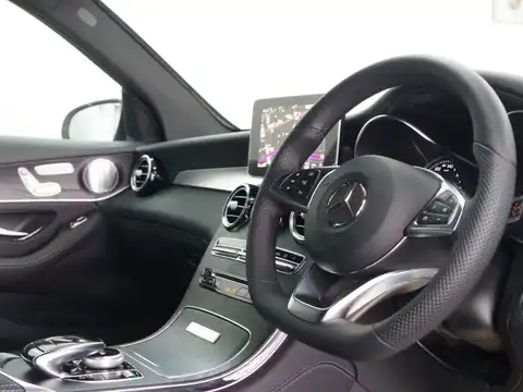 カタログ画像：ＧＬＣ （GLC-CLASS） ＧＬＣ２２０ｄ ４マチック ローレウスエディション 2019年5月 LDA-253905C 2100cc ダイヤモンドホワイト（Ｍ） 燃費16.2km / l 内装