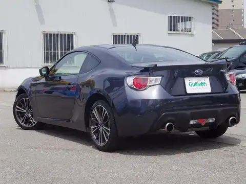 カタログ画像：ＢＲＺ （BRZ） Ｓ 2014年4月 DBA-ZC6 2000cc ダークグレー・メタリック 燃費12.4km / l バック