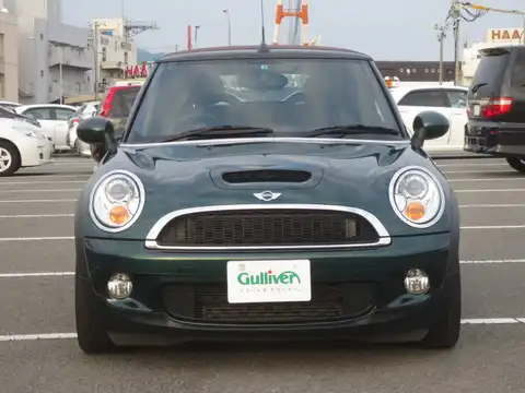 カタログ画像：ＭＩＮＩ （MINI） クーパーＳ コンバーチブル 2009年4月 ABA-MS16 1600cc ブリティッシュ・レーシング・グリーン（メタリック） 燃費12.6km / l フロント