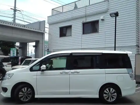 カタログ画像：ステップワゴンスパーダ （STEPWAGON SPADA） Ｚ インターナビセレクション 2012年4月 DBA-RK5 2000cc ホワイトオーキッド・パール 燃費14.4km / l 外装