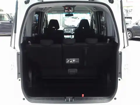 カタログ画像：ステップワゴンスパーダ （STEPWAGON SPADA） Ｚ インターナビセレクション 2012年6月 DBA-RK6 2000cc ホワイトオーキッド・パール 燃費13.6km / l 内装