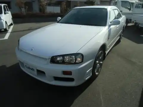 カタログ画像：スカイライン （SKYLINE） ２５ＧＴ 1998年5月 GF-ER34 2500cc ホワイト 燃費10.6km / l 外装