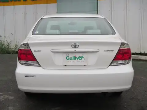 カタログ画像：カムリ （CAMRY） ２．４Ｇ 2004年7月 CBA-ACV30 2400cc ホワイトパールクリスタルシャイン 燃費11.0km / l バック