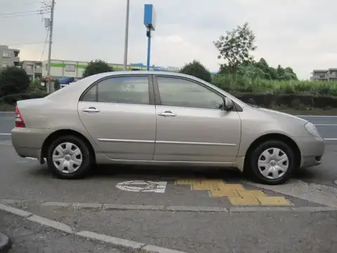 カタログ画像：カローラ （COROLLA） Ｇ リミテッド・ナビスペシャル 2002年9月 UA-NZE121 1500cc シルバーメタリックグラファイト 燃費16.6km / l 外装