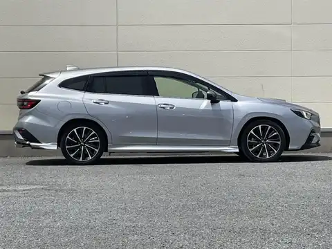 カタログ画像：レヴォーグ （LEVORG） ＳＴＩスポーツＲ－ブラックリミテッド 2024年12月 5BA-VNH 2400cc アイスシルバー・メタリック 燃費11.0km / l 外装