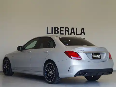 カタログ画像：Ｃクラス （C-CLASS） Ｃ４５０ ＡＭＧ ４マチック 2015年7月 CBA-205064 3000cc イリジウムシルバー（Ｍ）orダイヤモンドシルバー（Ｍ） 燃費12.0km / l バック