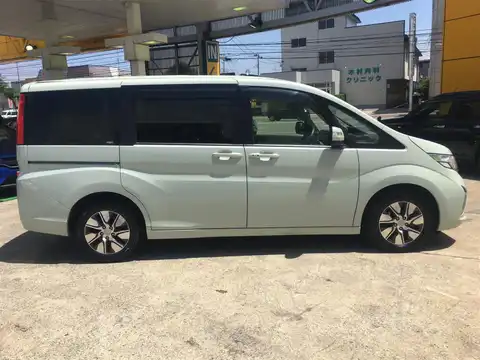 カタログ画像：ステップワゴン （STEPWAGON） Ｇ・ＥＸ 2015年4月 DBA-RP1 1500cc ミルクグラス・パール 燃費16.2km / l 外装