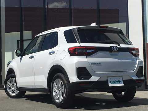 カタログ画像：ライズ （RAIZE） Ｇ 2024年11月 3BA-A210A 1000cc シャイニングホワイトパール 燃費17.4km / l バック